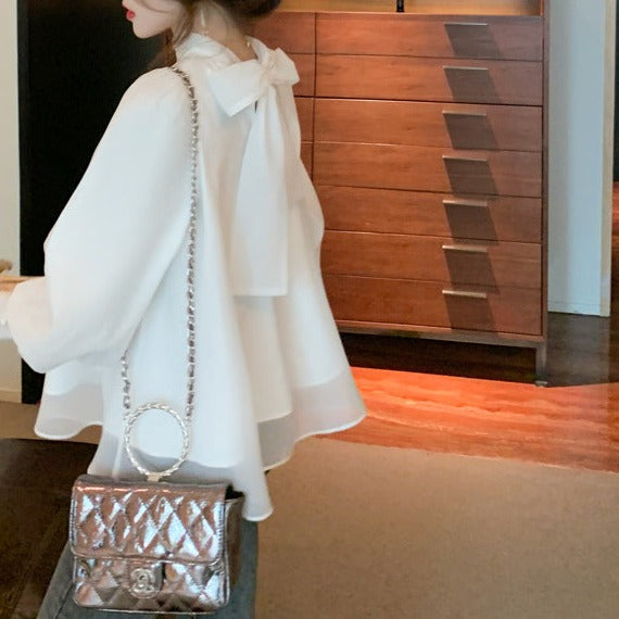 【ホワイト】バックリボン付きパフスリーブシフォントップス