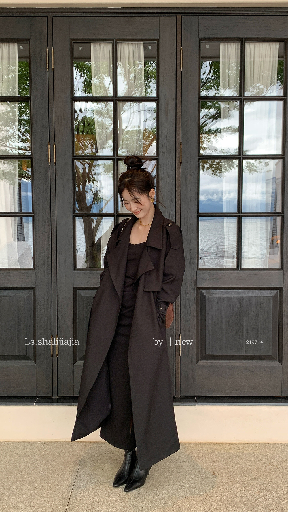 カジュアルデザイントレンチコート