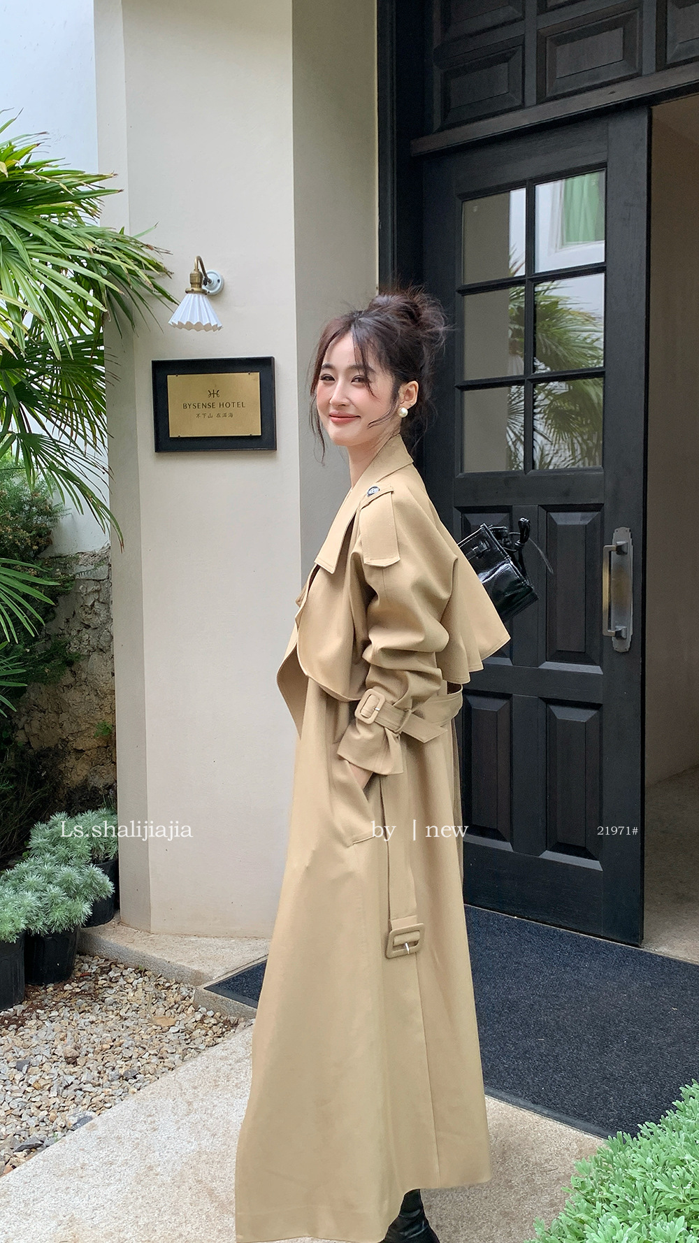 カジュアルデザイントレンチコート