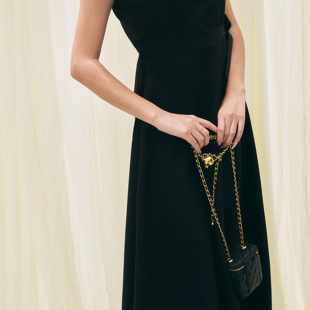 ブラックフレアワンピース